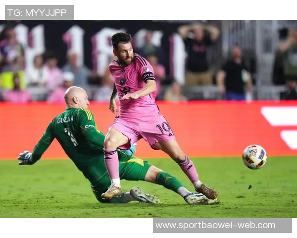 梅西备战美职联总决赛最后一练展示训练装备期待精彩对决 梅西备战美职联总决赛最后一练展示训练装备期待精彩对决